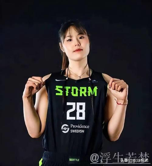 李月汝WNBA季前赛首战斩获15+10，风暴大胜水星